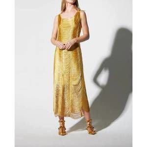 NEW OOLALA gatsby dress in gold
